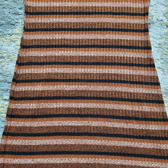 ⚘ Monteau BodyCon Striped Vintage Vibe Midi - Picture 5 of 10